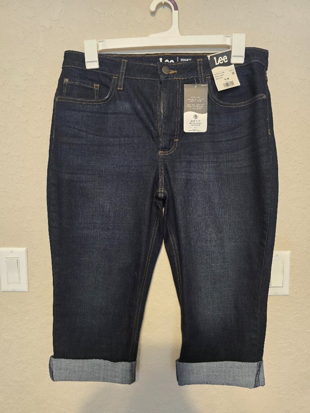 Lee Size 16 Mid Rise Cuffed Capri Jeans Dark Wash Stretch NWT - INV# 9